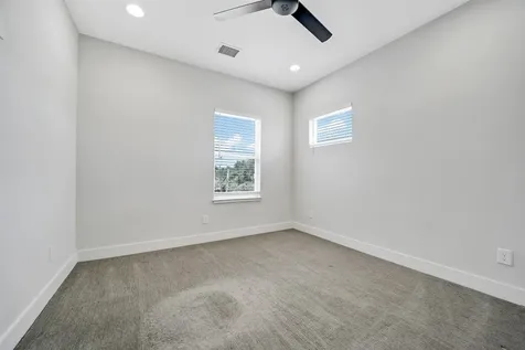2206 Lou Ellen Lane C Houston TX 77018