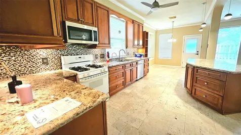 3121 English Oaks Boulevard Pearland TX 77584