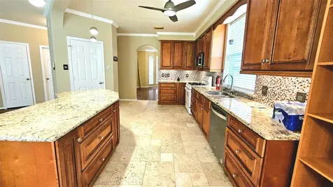 3121 English Oaks Boulevard Pearland TX 77584