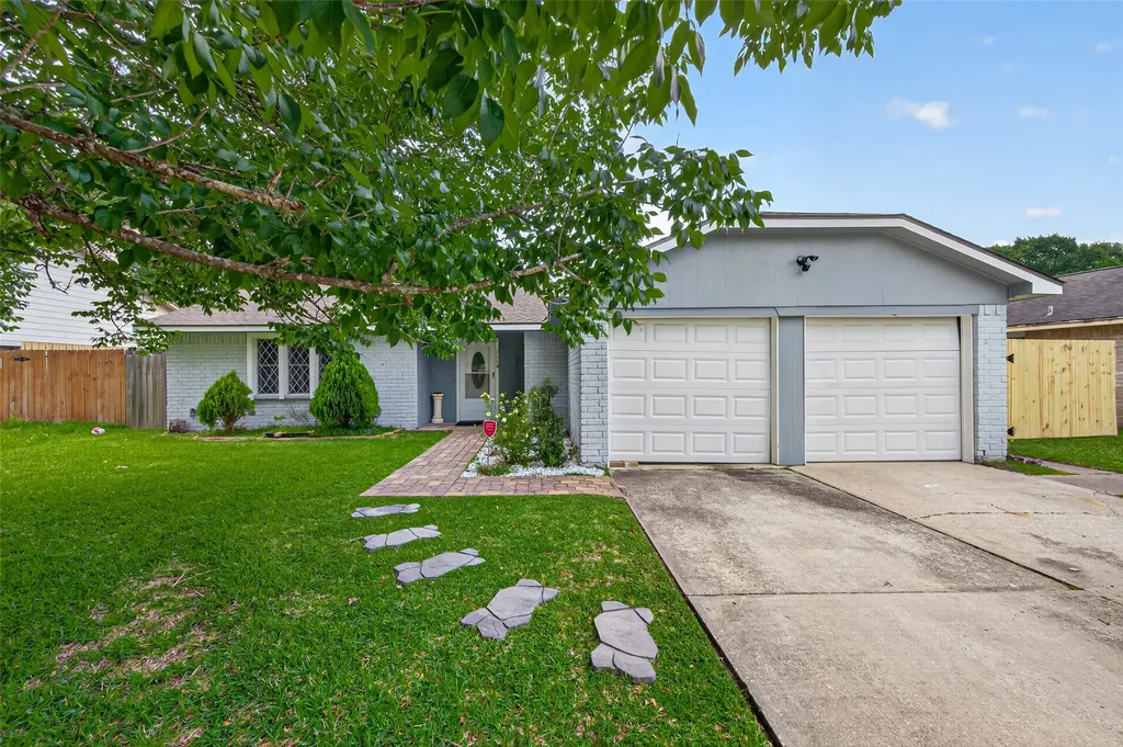 1114 Cable Way Crosby TX 77532