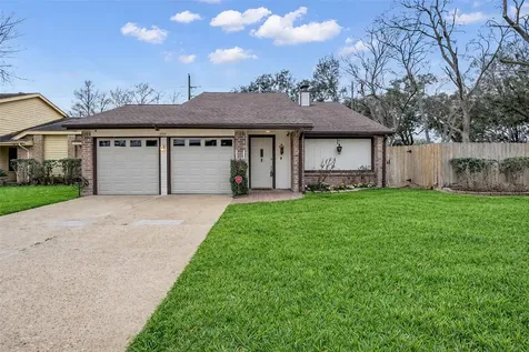 1806 Meadowlocke Lane Sugar Land TX 77478