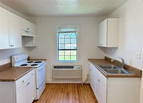 232 S Tesch Street 236 Bellville TX 77418