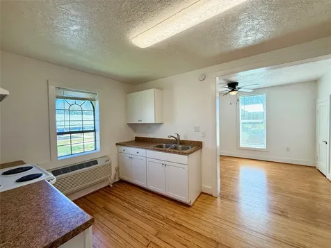 232 S Tesch Street 236 Bellville TX 77418