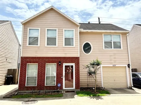 2225 Naomi Street Houston TX 77054