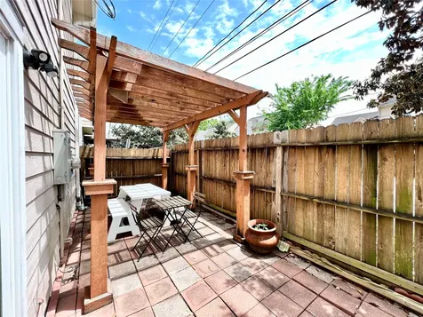 2225 Naomi Street Houston TX 77054
