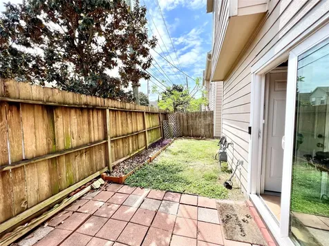 2225 Naomi Street Houston TX 77054