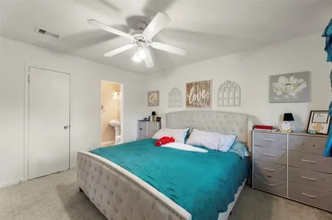 12127 Glenhollow Drive Houston TX 77048