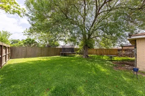 12127 Glenhollow Drive Houston TX 77048