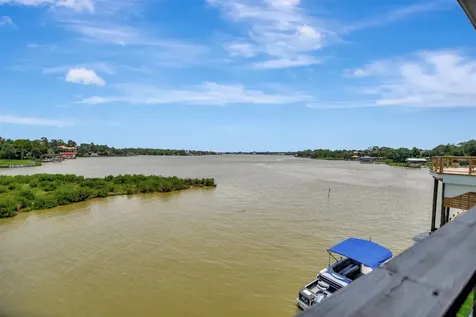 25 Cmdr Runco Lane Taylor Lake Village TX 77586