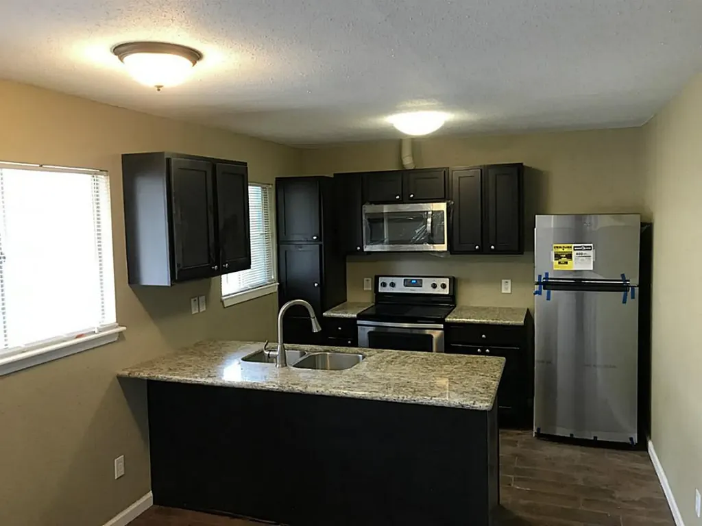 638 Heidrich St Street 19 Houston TX 77018