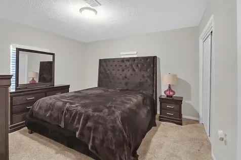 110 S 9th Street Highlands TX 77562