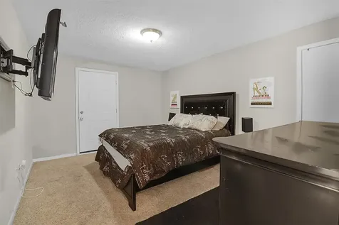 110 S 9th Street Highlands TX 77562