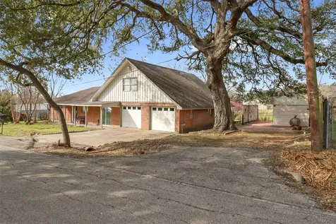 110 S 9th Street Highlands TX 77562