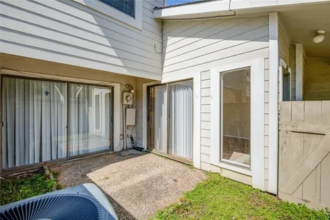 6103 Ludington Drive 4-941 Houston TX 77035