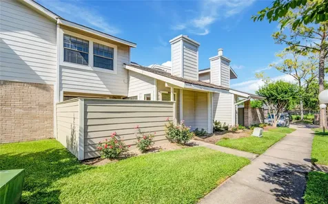 6103 Ludington Drive 4-941 Houston TX 77035
