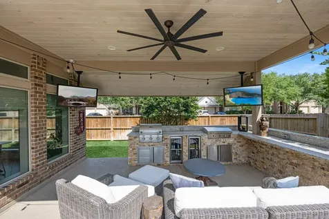 13502 Briar Rose Drive Pearland TX 77584