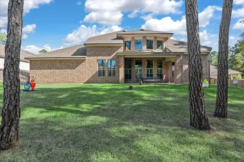 207 Ladner Court Willis TX 77318