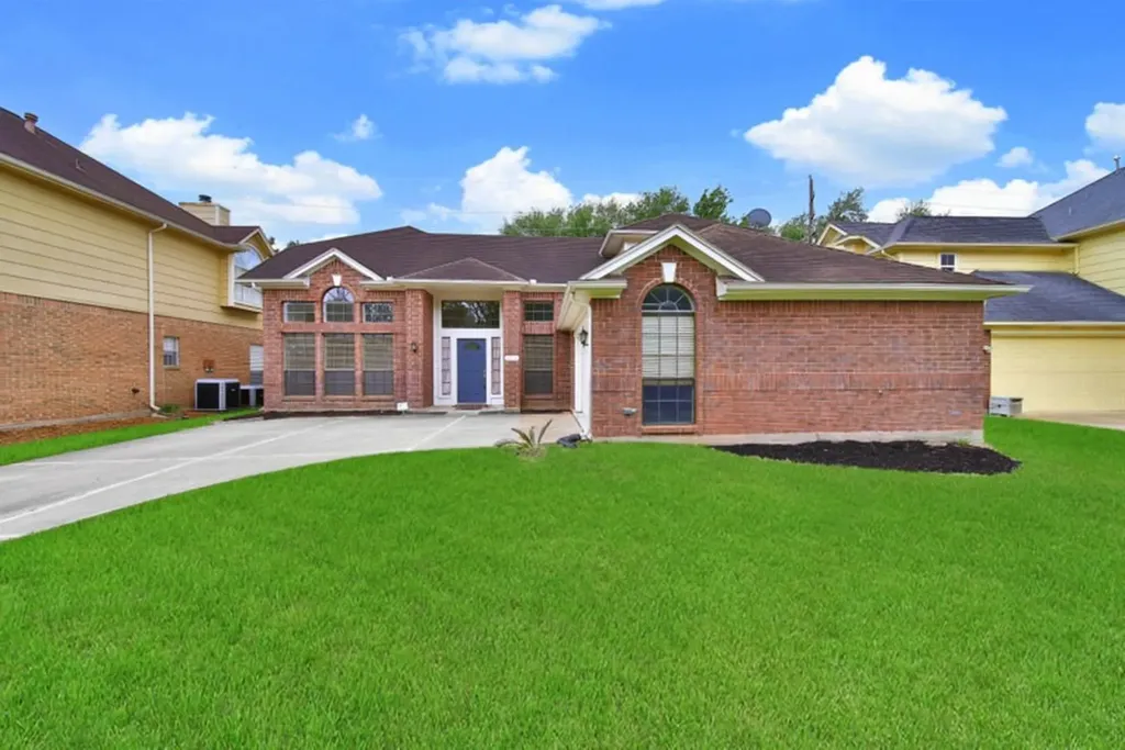6414 Oakburl Court Sugar Land TX 77479