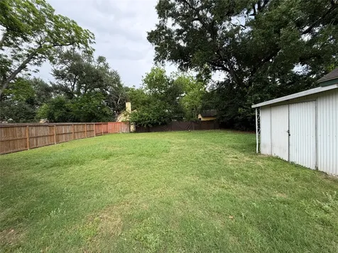500 Fairbanks Street Houston TX 77009