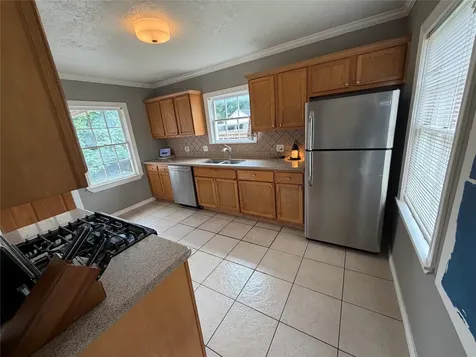 500 Fairbanks Street Houston TX 77009