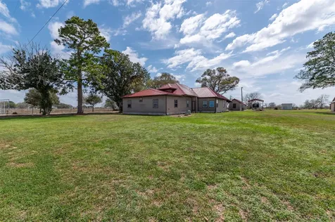 834 County Road 408 El Campo TX 77437
