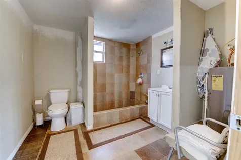 834 County Road 408 El Campo TX 77437
