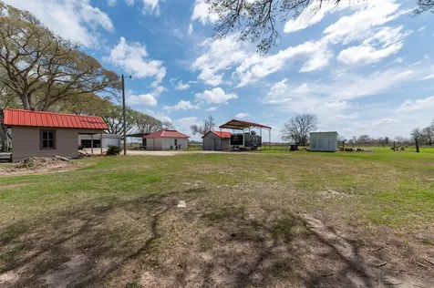 834 County Road 408 El Campo TX 77437