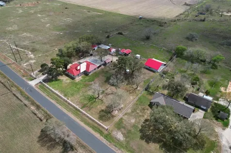834 County Road 408 El Campo TX 77437