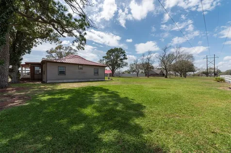 834 County Road 408 El Campo TX 77437