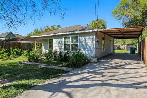 5415 Queensland Street Houston TX 77028
