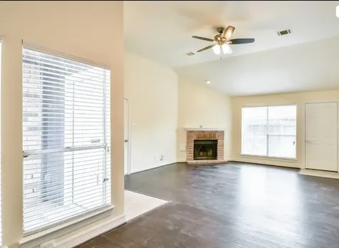 6325 Southwood Court N Houston TX 77035