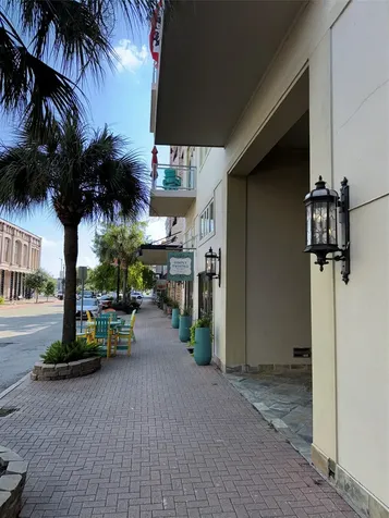 2208 Post Office Street 105 Galveston TX 77550