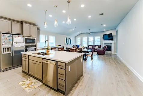 20430 Avelignese Way Tomball TX 77377