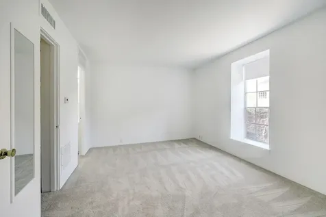 5353 Institute Lane 29 Houston TX 77005