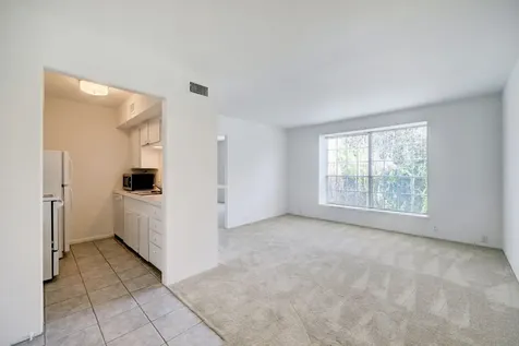 5353 Institute Lane 29 Houston TX 77005