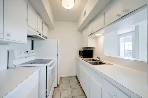 5353 Institute Lane 29 Houston TX 77005