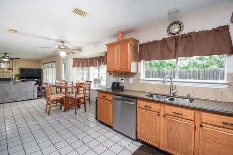 3643 Timothy Lane Richmond TX 77406