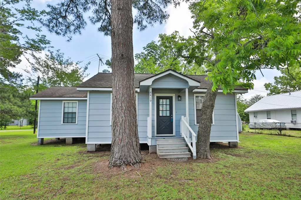 18419 Buddy Riley Boulevard Magnolia TX 77354