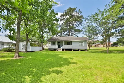 18419 Buddy Riley Boulevard Magnolia TX 77354