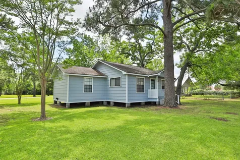 18419 Buddy Riley Boulevard Magnolia TX 77354