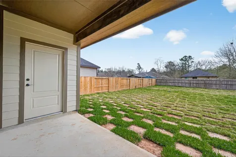 1107 Lyle W Avenue Cleveland TX 77327