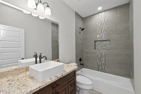 1107 Lyle W Avenue Cleveland TX 77327