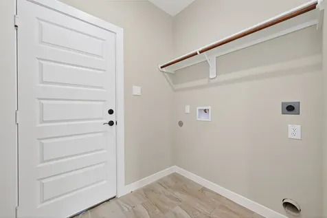 1107 Lyle W Avenue Cleveland TX 77327
