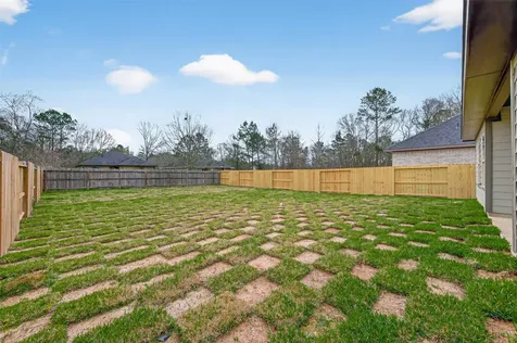 1107 Lyle W Avenue Cleveland TX 77327