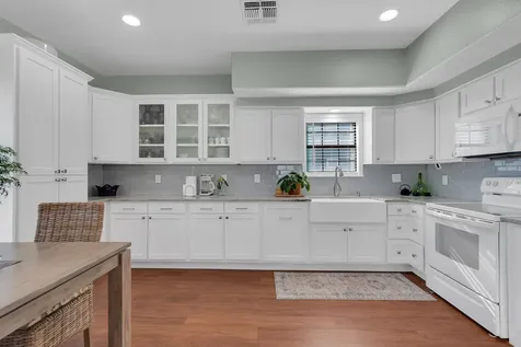 22901 Miramar Street Galveston TX 77554