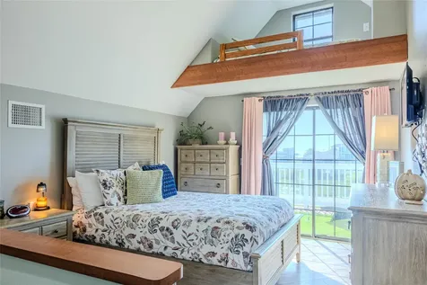 22901 Miramar Street Galveston TX 77554