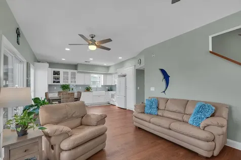 22901 Miramar Street Galveston TX 77554