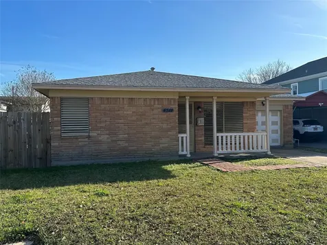 4511 Avenue R 1/2 Galveston TX 77551