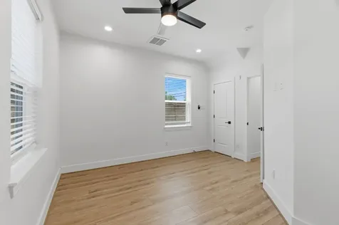 2213 Roberts Street Houston TX 77004