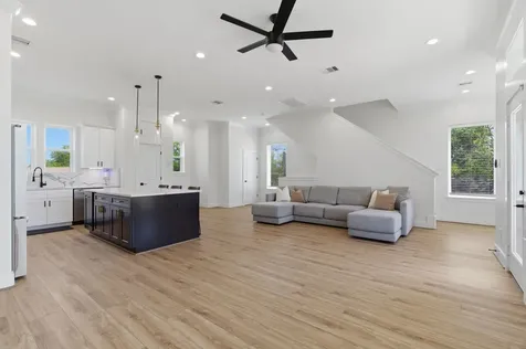 2213 Roberts Street Houston TX 77004